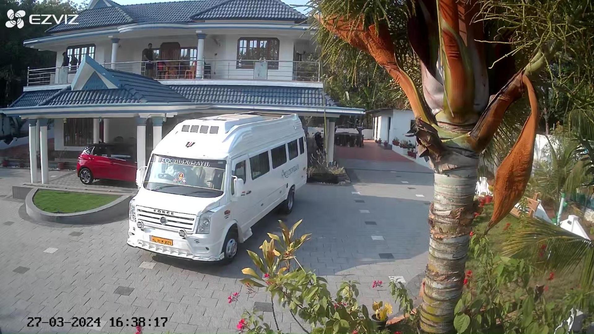 Gilead Holliday Hotell Tāmarakulam Exteriör bild